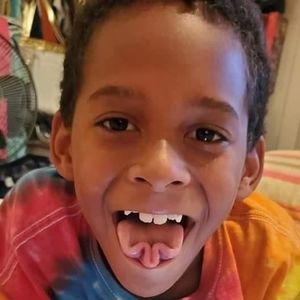 Meet your Posher, Dondra